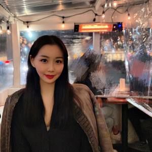 Meet your Posher, Camilla